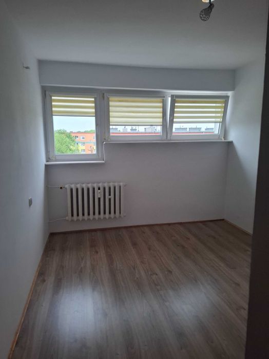 Sprzedam 3-pokojowe mieszkanie z balkonem bez pośredników - Widok 4
