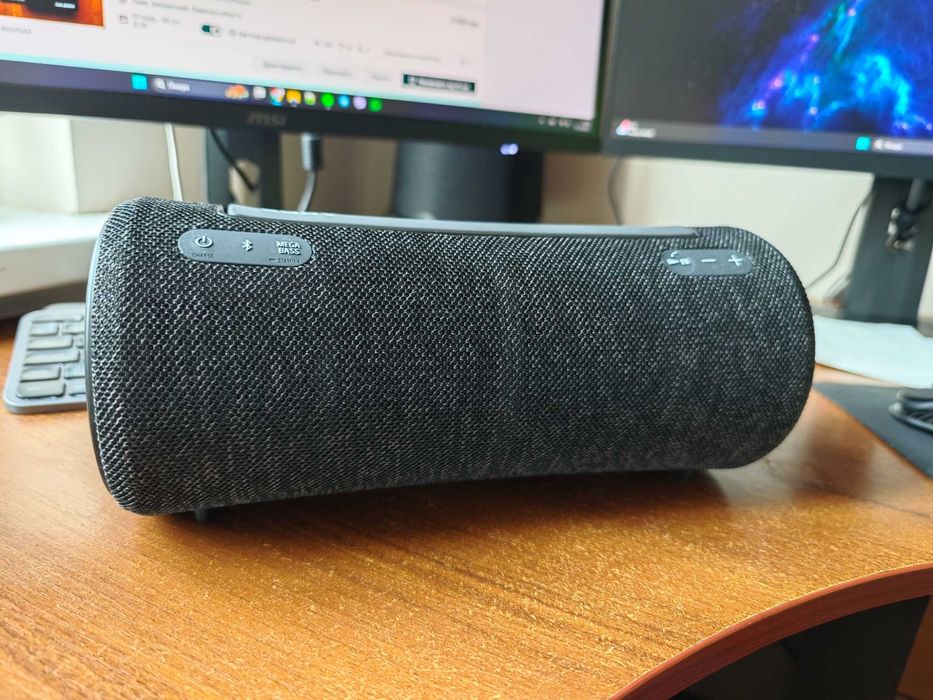 Портативна колонка Sony SRS-XG300 Чорна Б/У