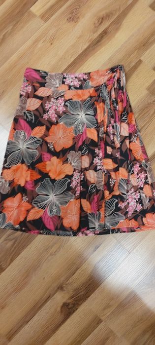 Spódnica wiosenna letnia cienka w kwiaty H&M