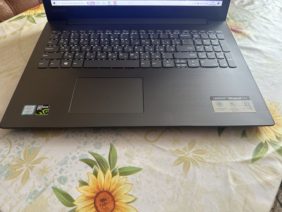 Потужний ігровий ноут Lenovo 330-15ICH(i5 8300H,SSD 480GB,GTX1050 4GB)