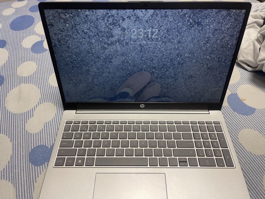 PC Hp laptop 15-fd0019np