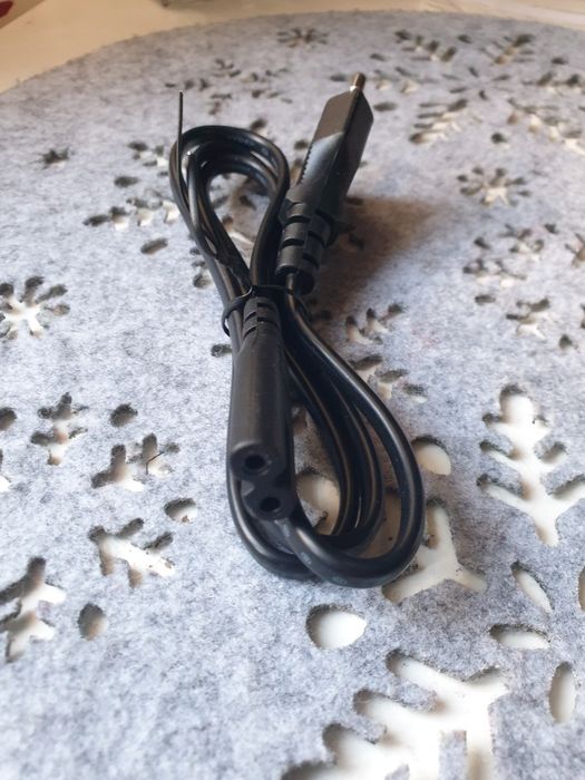 Nowy Czarny uniwersalny jamnik kabel zasilający typu ósemka IEC C7