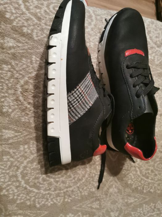 Buty marki Rieker