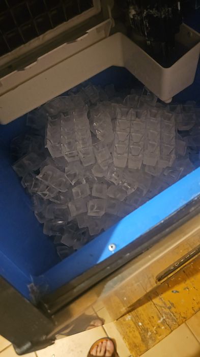 Kostkarka do lodu 38Kg/24h