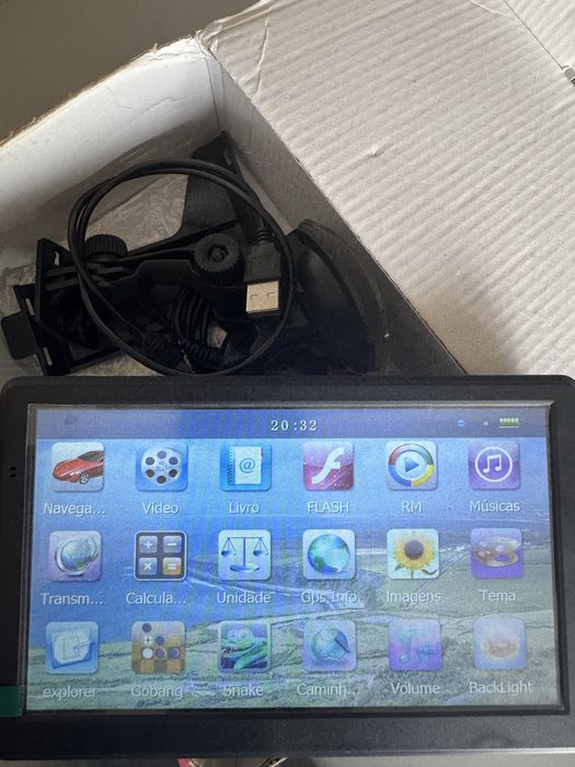 Vendo GPS  para pesados e não só em otimo estado com acessorios