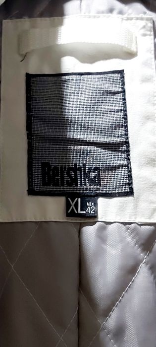 Parka branca  c/ capuz