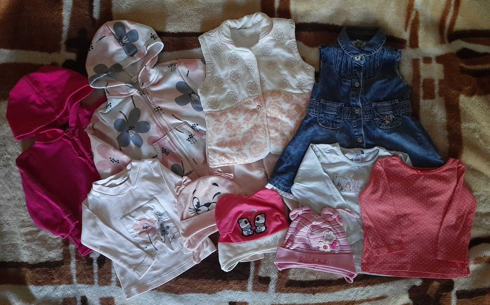 Пакет набор одежды 12-18мес костюм шапка жилетка кофта сарафан