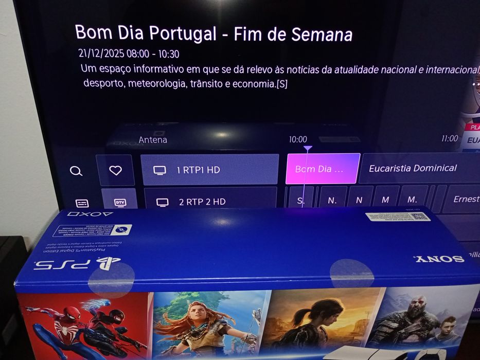 Consola (PS5) PlayStation 5 - Slim Digital 1TB - 2025 NOVA e SELADA