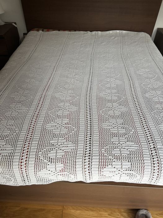 Colcha croché motivo folhas