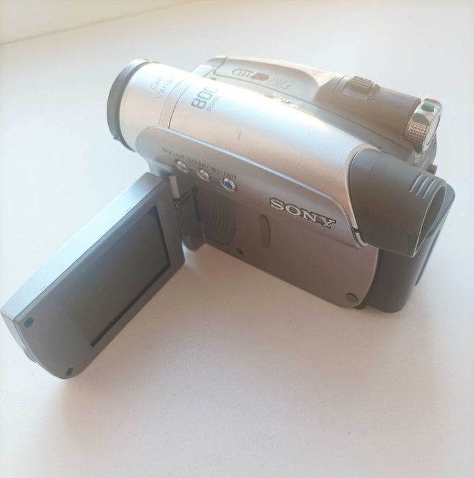 Цифрова відеокамера Sony  DCR HC27E/HC27E