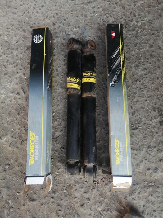 Амортизаторы vito-viano монро магнум задние, vito|viano,  бу.