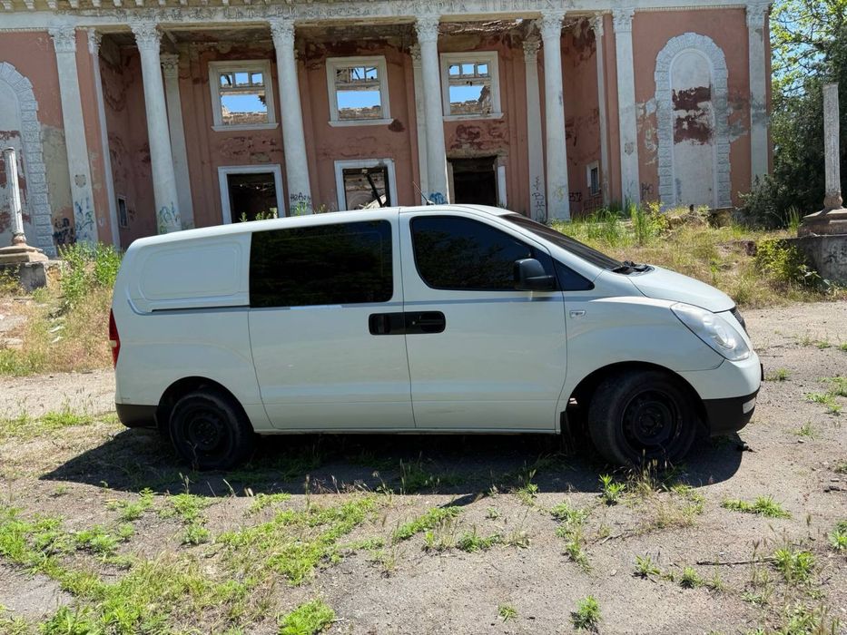 Hyundai H1 Starex бус 6 передач