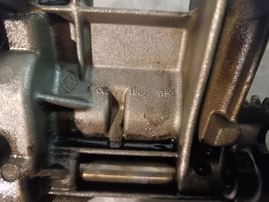 BOMBA DE OLEO RENAULT CLIO / KANGOO 1.5DCI 8200150196