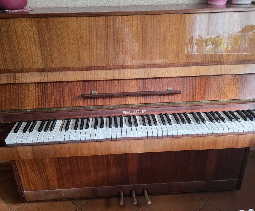 Pianino marki Belarus mało używane, stan bardzo dobry Ostrołęka