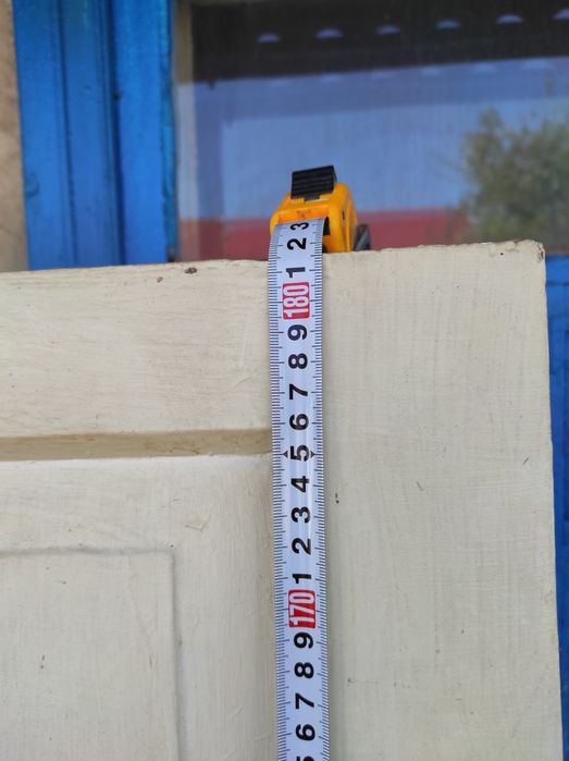 Продам двери б/у