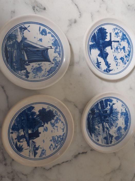 Копилка, статуэтка,вазочки.