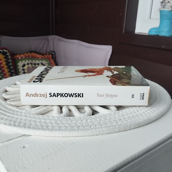 Pani jeziora Wiedźmin Andrzej Sapkowski