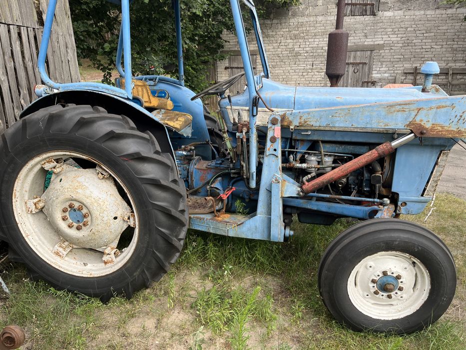 Ford 3000 z Szwecji komplet dokumentow!!!