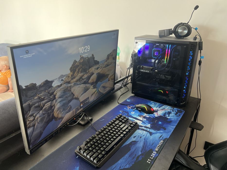 Komputer Gamingowy z Monitorem 9800x3d 4070s