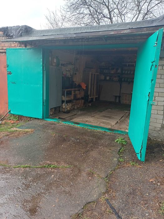 Продам гараж в товаристві Ніва