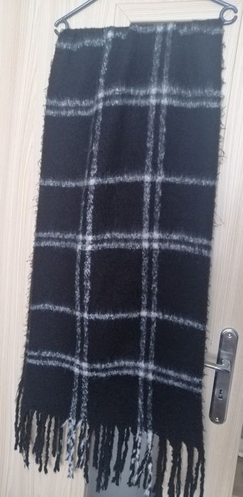 Szalik puszysty, długi