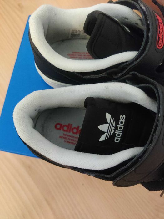 Ténis Adidas Forum Low tamanho: 40 2/3
