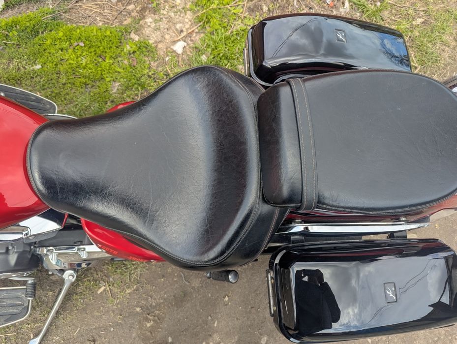 Продам мотоцикл  Yamaha XVS1300V , це в перший раз поїхав на  озеро   світязь. Супер.