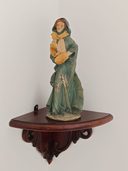 Estatueta Vintage, inscrição :"Mileva"