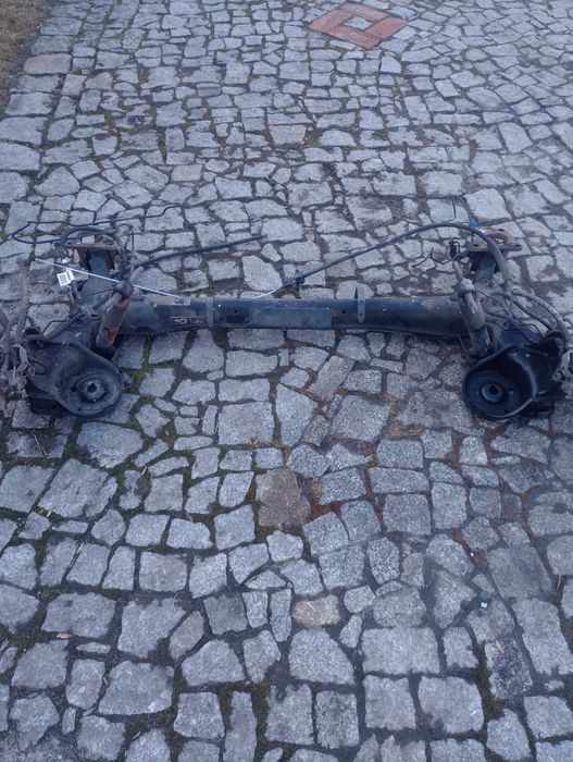 Belka tył Berlingo IV /Rifter
