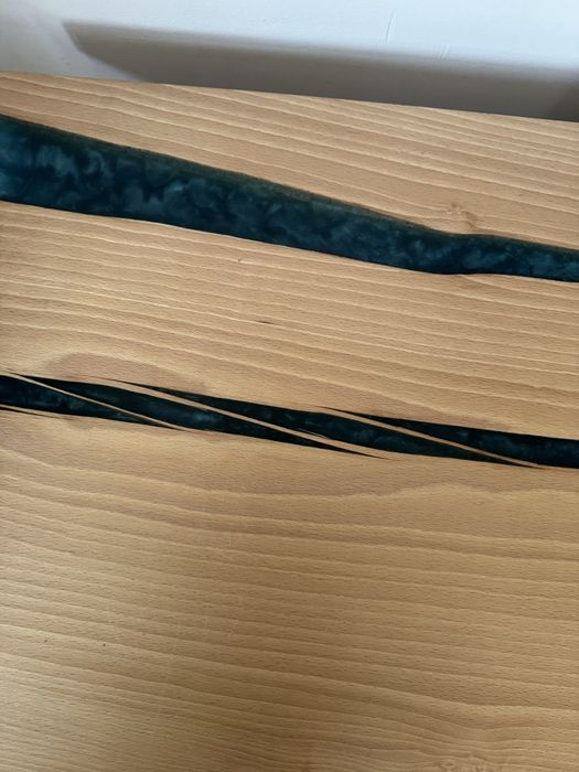 Szafka rtv z blatem z żywicą