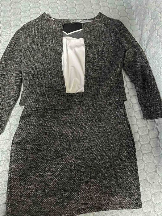 Продам костюм трійка