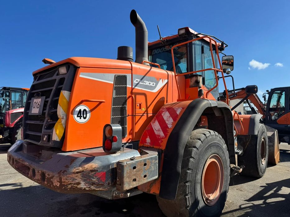 Doosan DL300-5  pierwszy właściciel