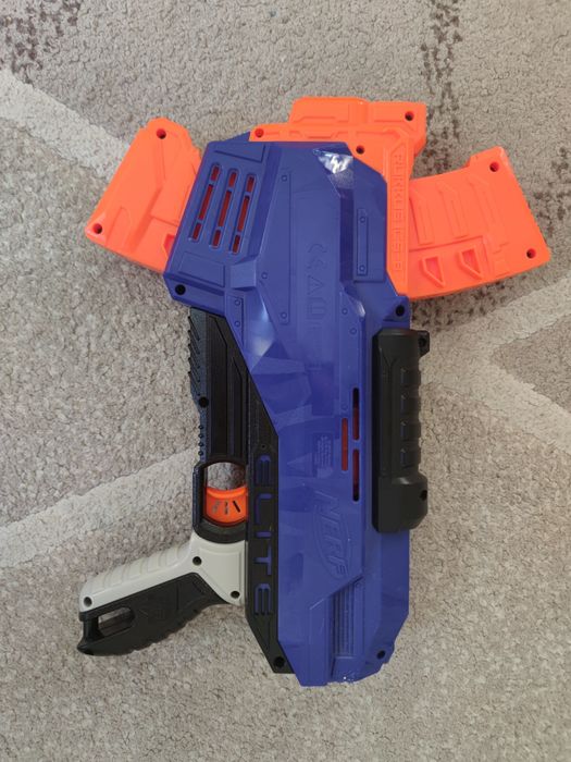 Бластер Nerf Еліт Руккус