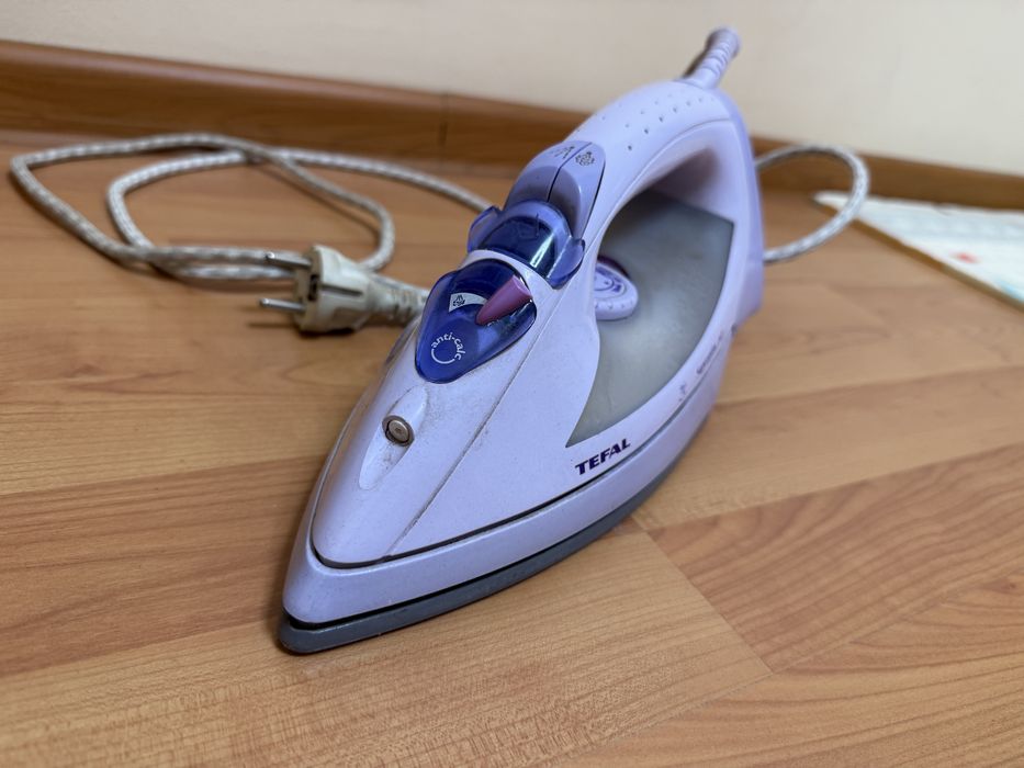 Продам праску Tefal