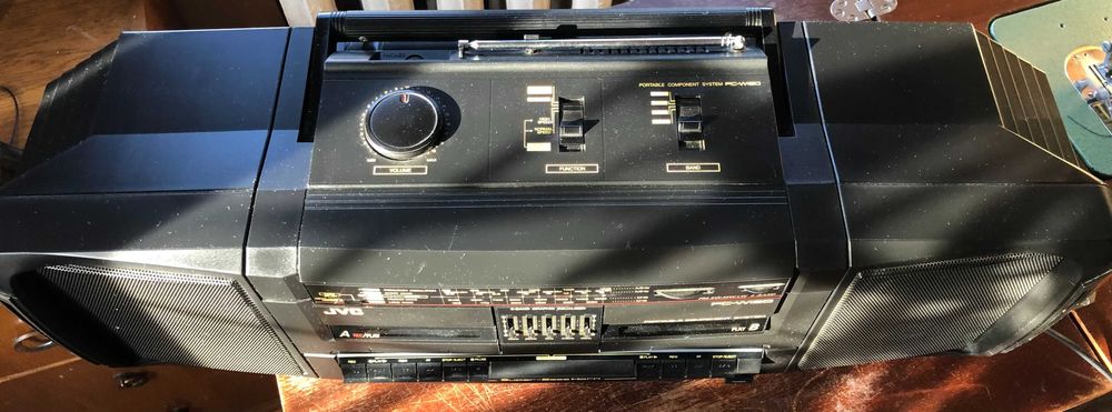 Магнитолу японскую JVC PC-W150