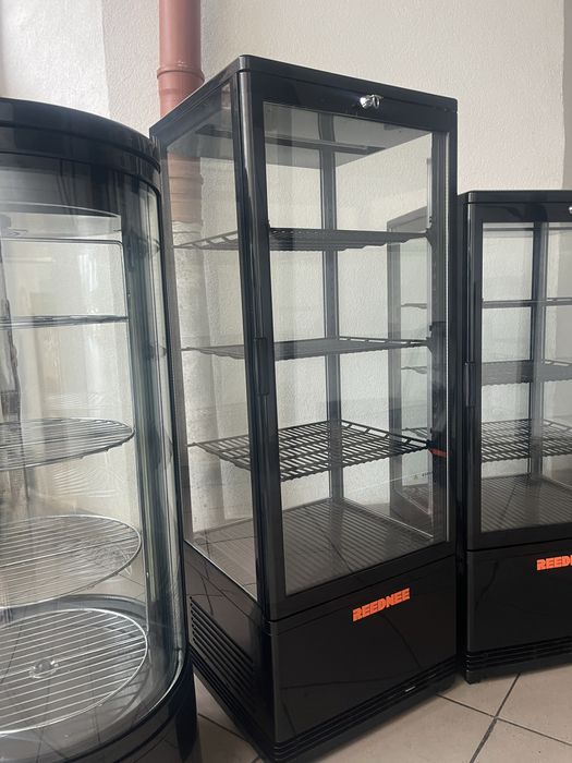 Холодильна Вітрина Настільна-Кондитерська Frosty