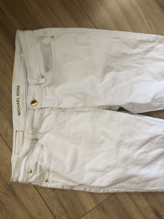 Białe spodnie jeansowe damskie Michael Kors 8/29
