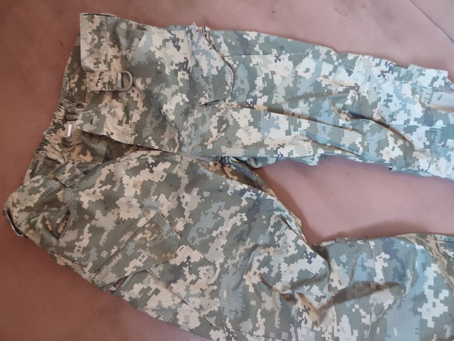 Продам військовий одяг
