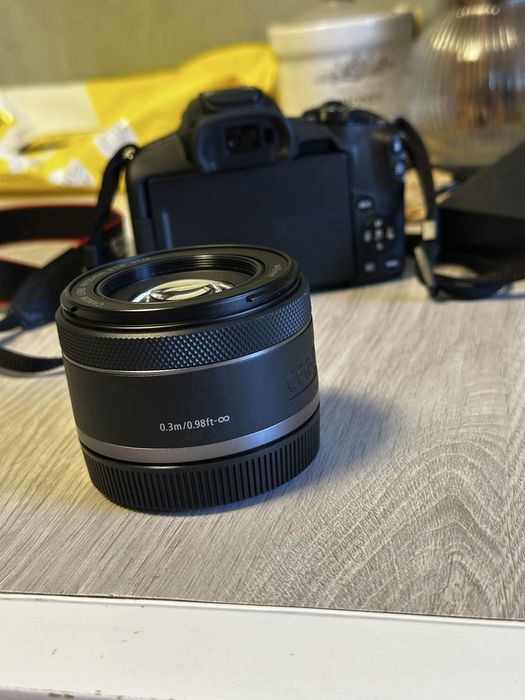 canon 50mm 18 stm - купити фототехніку, відеотехніку - Ціна на OLX.ua