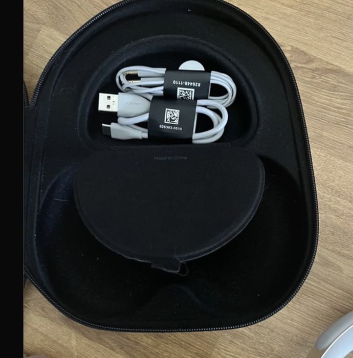 Bose nc 700 headphones