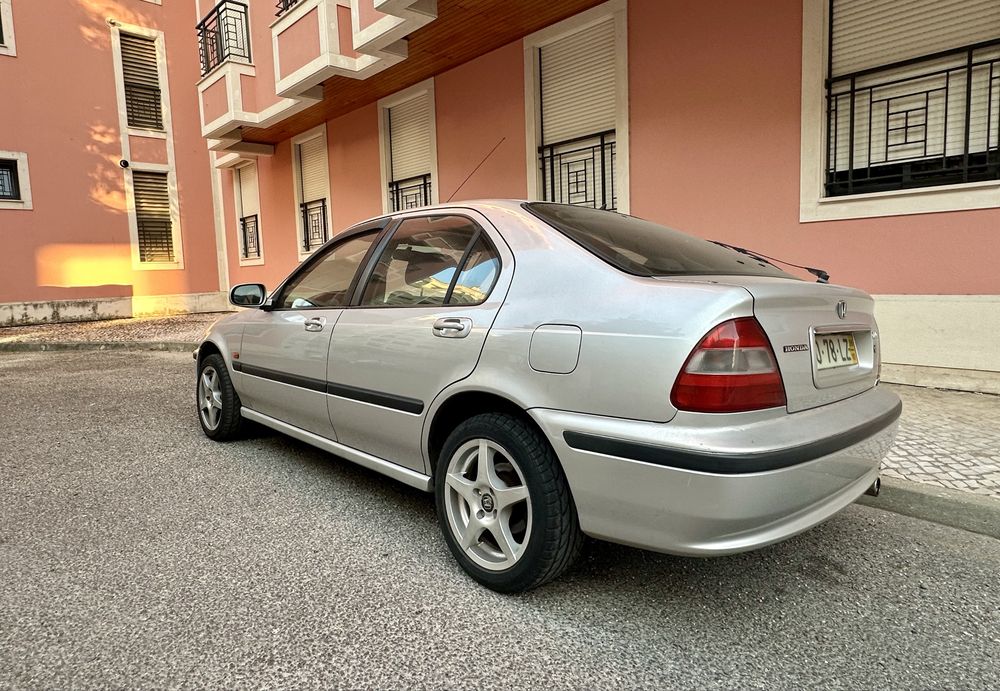 Honda Civic — fotografia 4