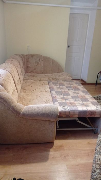 Диван чудовий стан ліжко