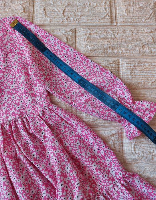 Дитяча гарна сукня