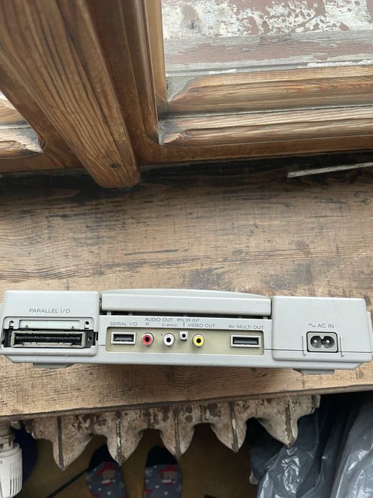 Sprzedam konsole playstation 1 model 1002 ps1 psx ps one