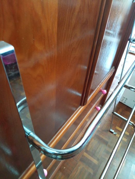 Toalheiro Novo!. Fácil de Arrumar.