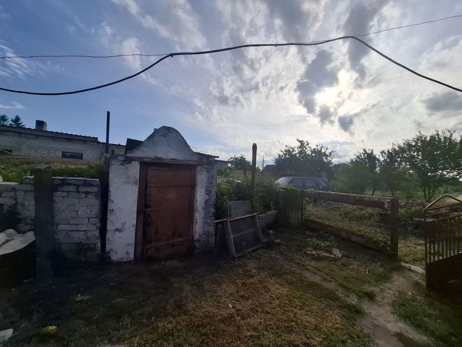 Продам будинок .