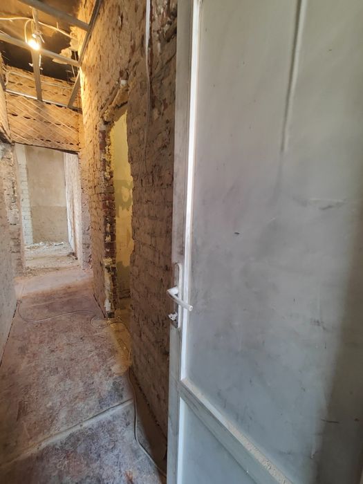 Продам 3 комнатная квартира Залютино. Рынок