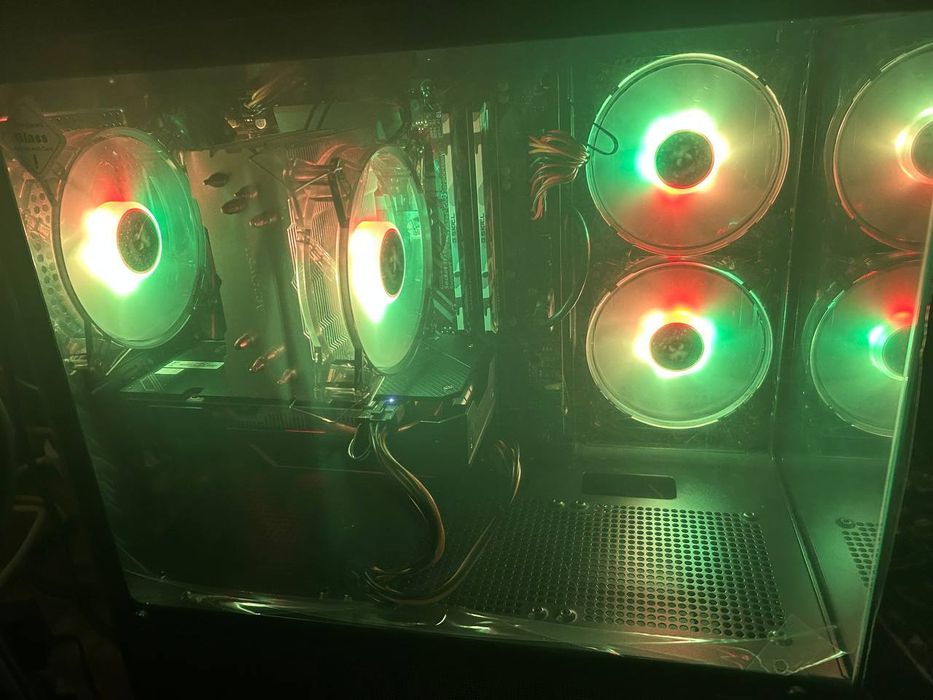 Продам ігрой пк і5 9600к,asus tuf 1660 super,в ком монітор,клава,мишка