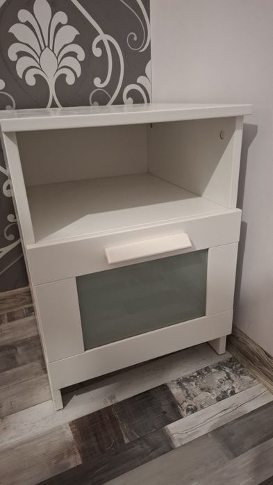 Łóżko Ikea i 2 szafki nocne