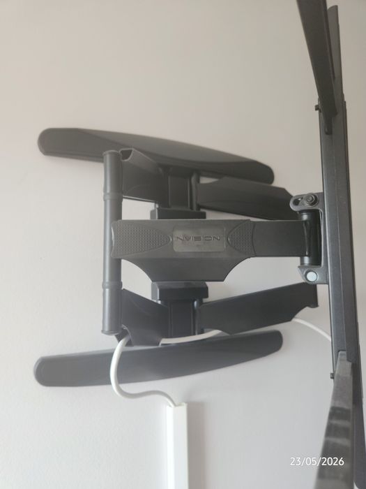 Suporte de parede para TV ultra forte para ecrãs curvos planos, plasma, LCD LED de 94 a 190,5 cm, braço duplo, articulado inclinável e giratório